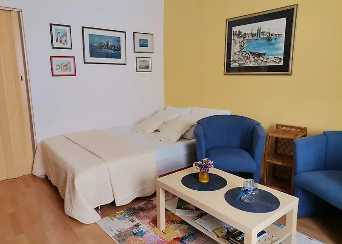 Apartment Old Town With Parking Pag Town