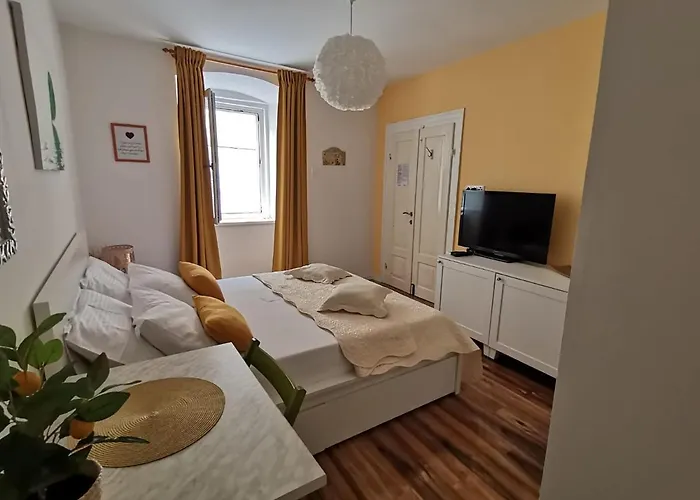 Old Town With Parking *