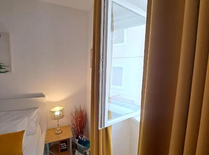 Old Town With Parking * Pag Town