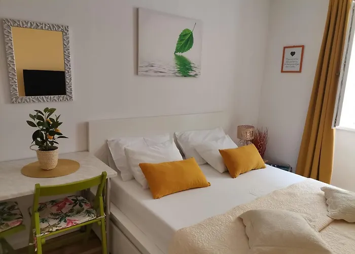 Old Town With Parking * Pag Town