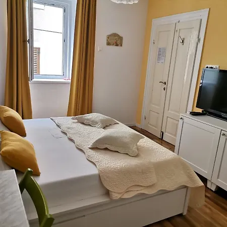 شقة Old Town With Parking