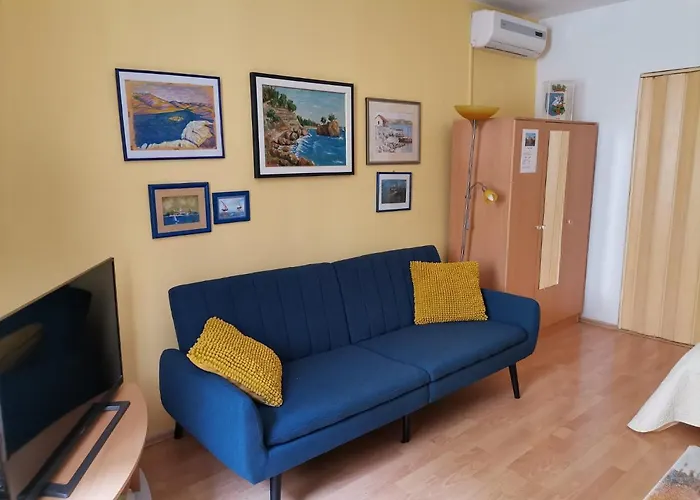 公寓 Old Town With Parking