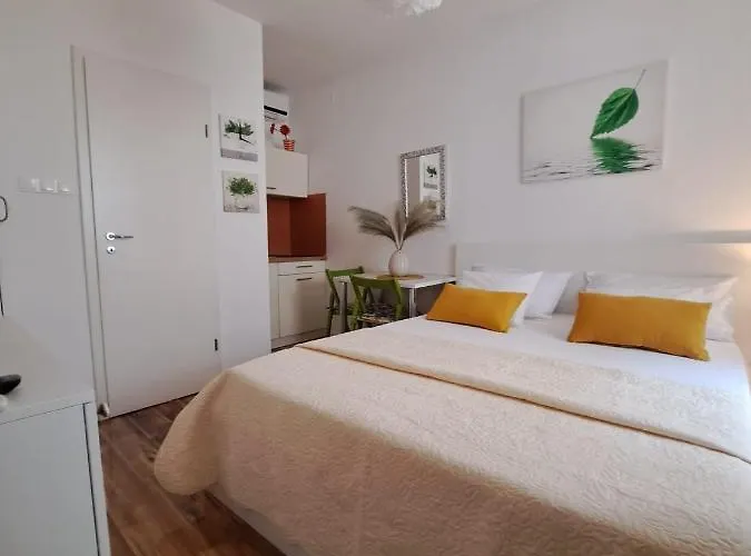 Old Town With Parking *