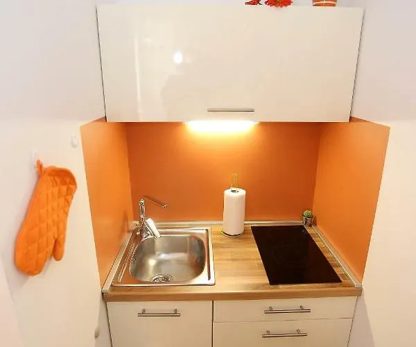 公寓 Old Town With Parking